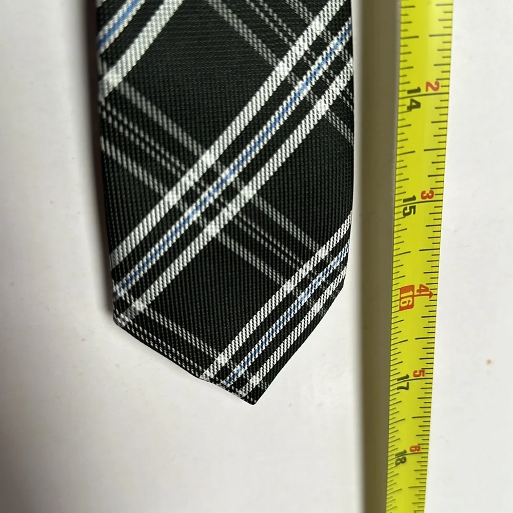 Clip on tie for boys